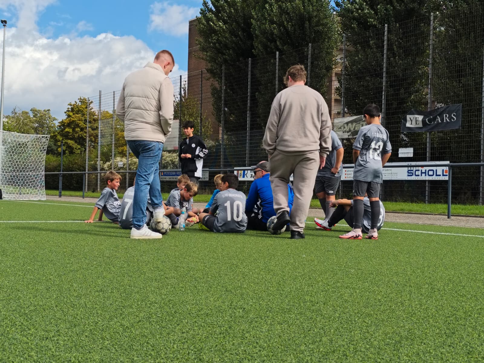Das U13-Team versammelt sich
