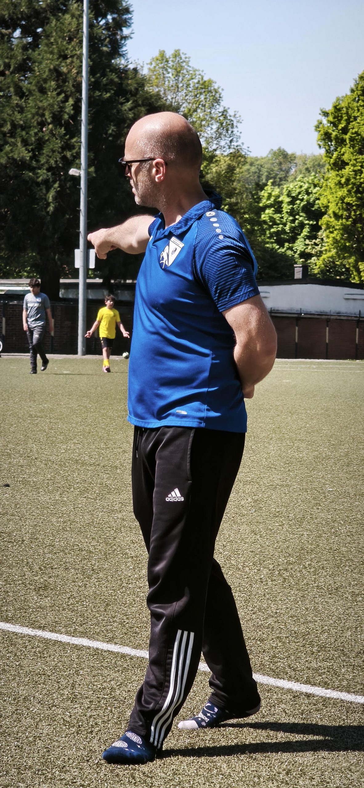 Trainer Lars Baust am Spielfeldrand
